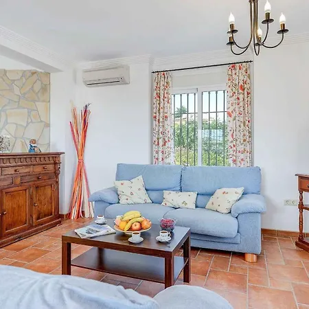 Mango Vila Nerja